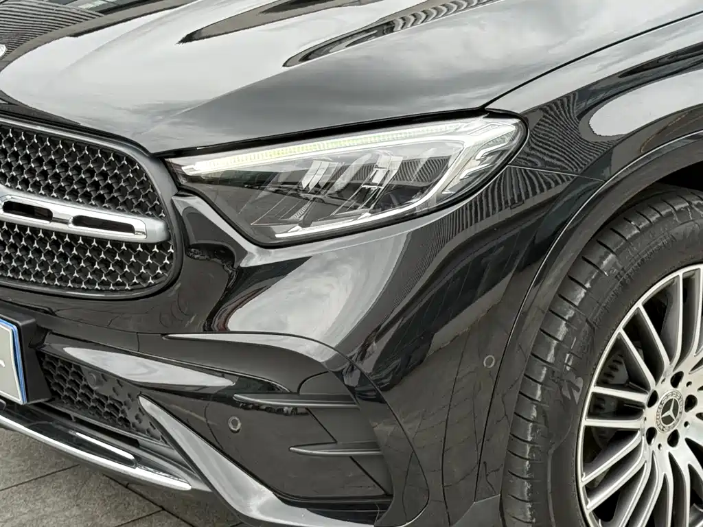 Mercedes-Benz GLC — миниатюра 8