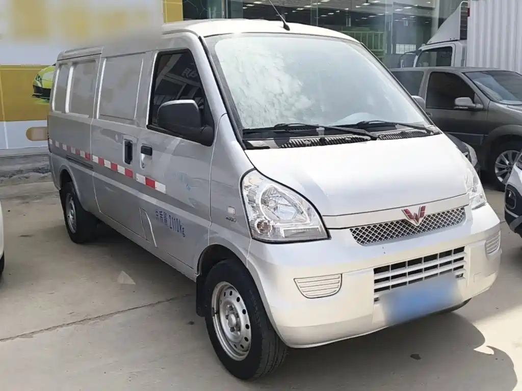 Wuling Rongguang — миниатюра 4