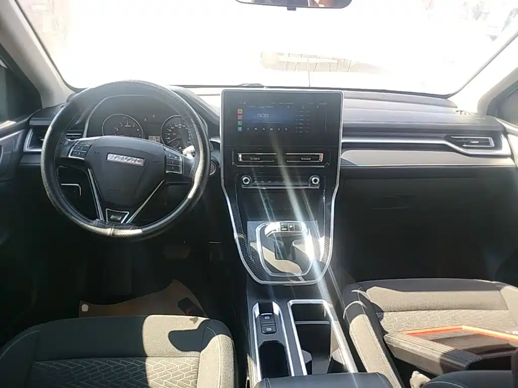 Haval M6 — миниатюра 10