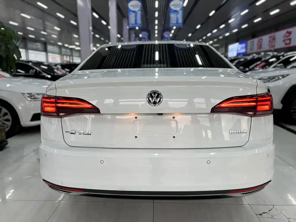 Volkswagen Bora — миниатюра 8