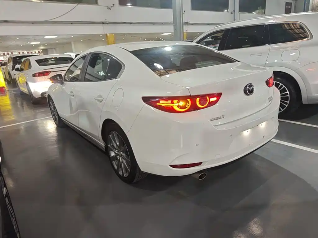 Mazda 3 Axela — миниатюра 5