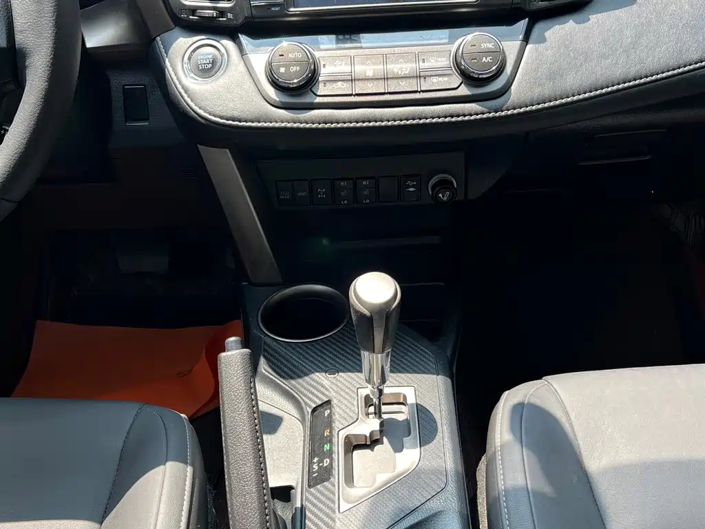 Toyota RAV4 — миниатюра 22