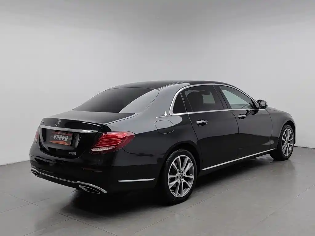 Mercedes-Benz E-Class — миниатюра 2