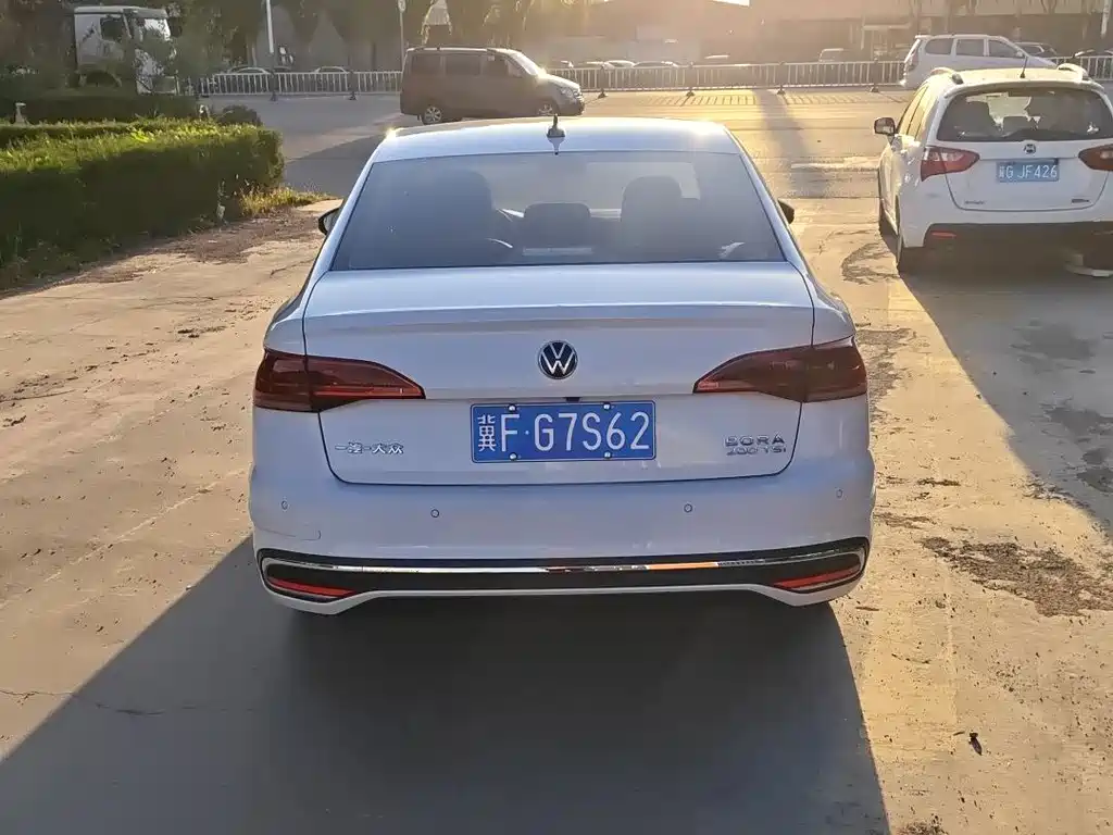 Volkswagen Bora — миниатюра 5