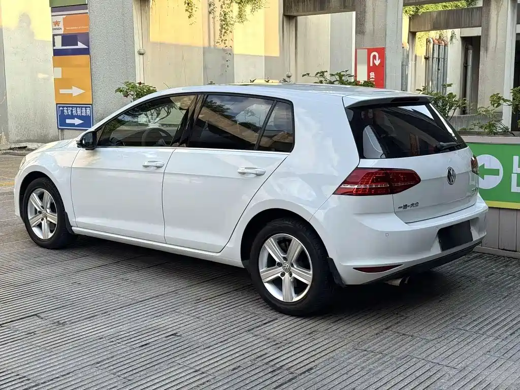 Volkswagen Golf — миниатюра 3