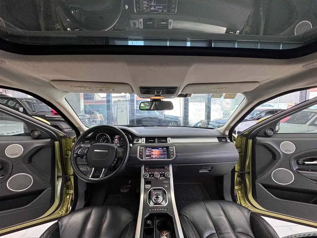 Land Rover Evoque (Import) — миниатюра 13