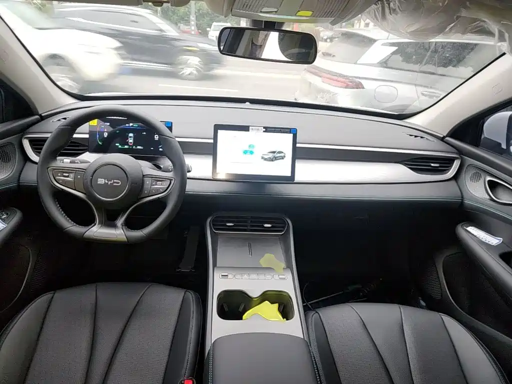 BYD Seal 05 DM-i — миниатюра 10