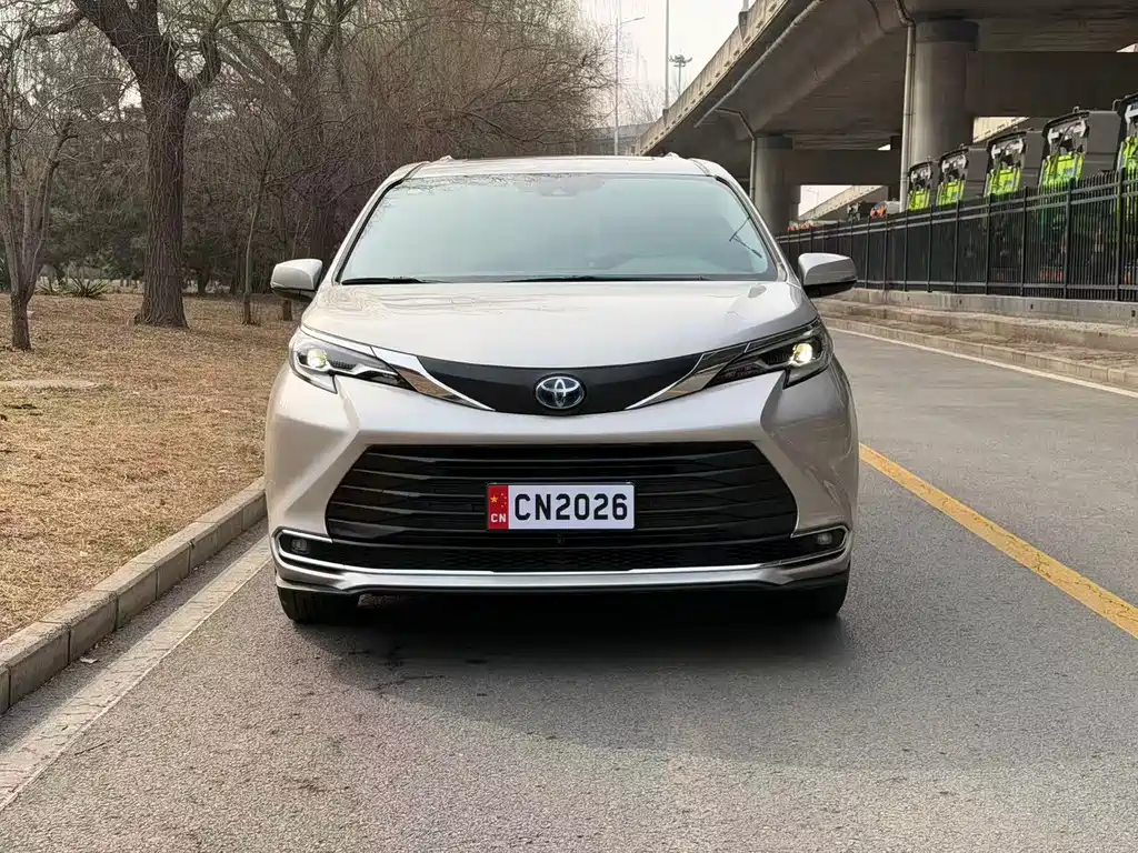 Toyota Sienna 2021 2.5L Comfort