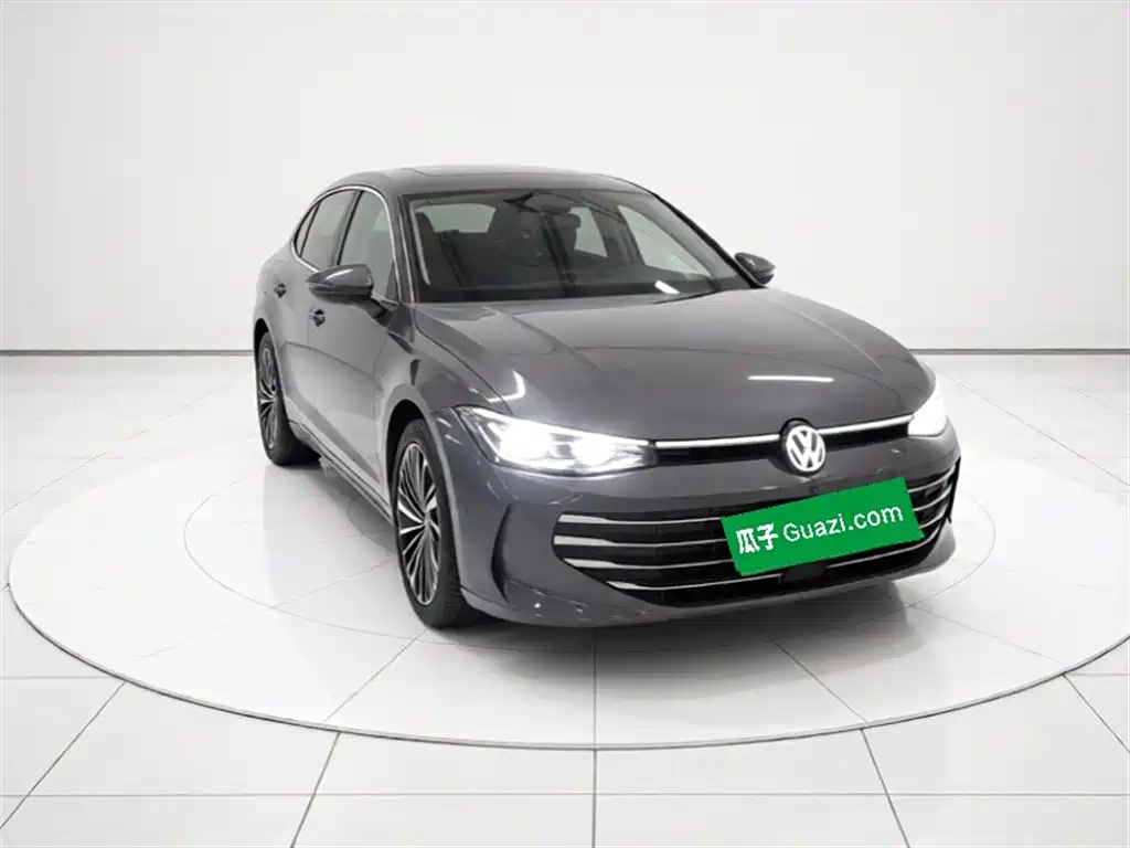 Volkswagen Passat 2025 Pro 380TSI