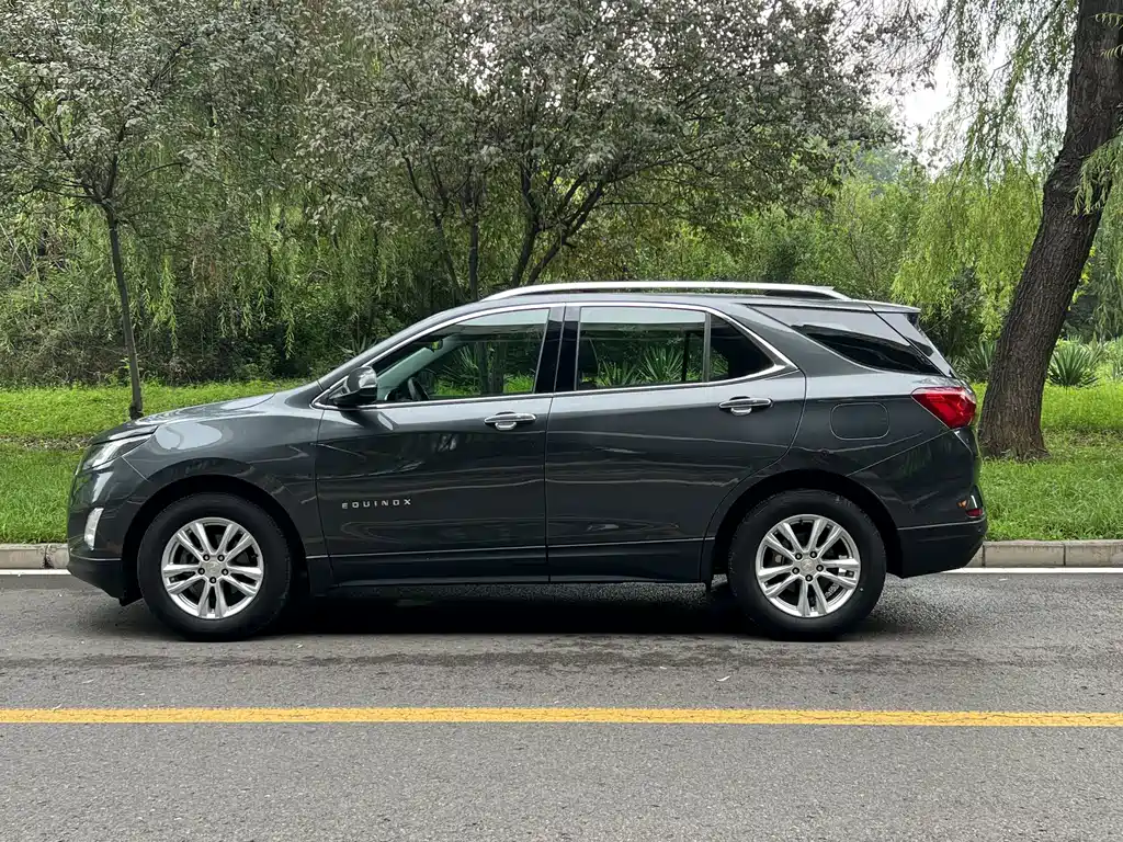 Chevrolet Equinox — миниатюра 3