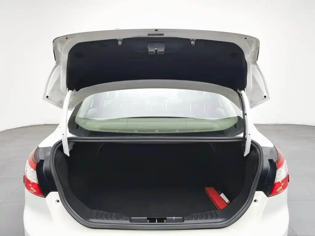 Ford Focus — миниатюра 16