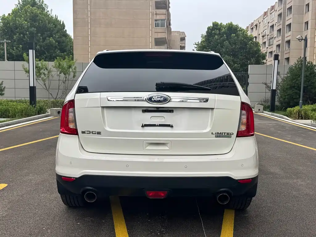 Ford Edge (Import) — миниатюра 5