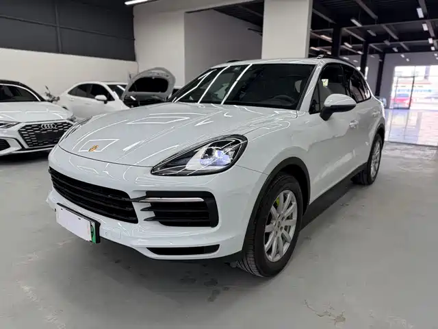 PORSCHE CAYENNE NEW ENERGY 2019