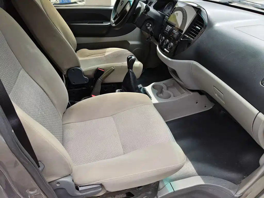 Forthing Lingzhi V3L 1.6L 2 seats Logistics Edition, фото 9