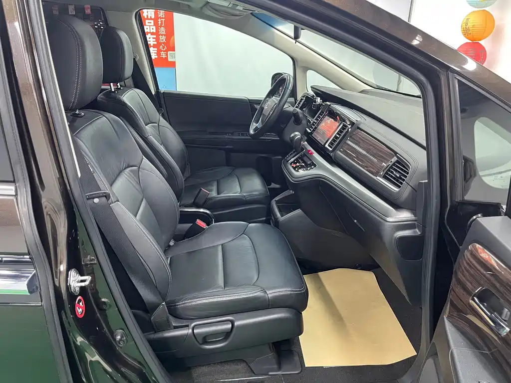 Honda Elysion — миниатюра 24