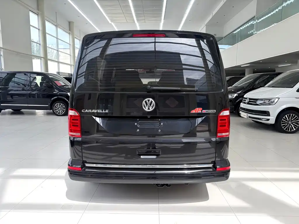 Volkswagen Caravelle — миниатюра 6