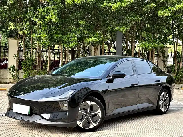 2025 Xpeng Mona M03