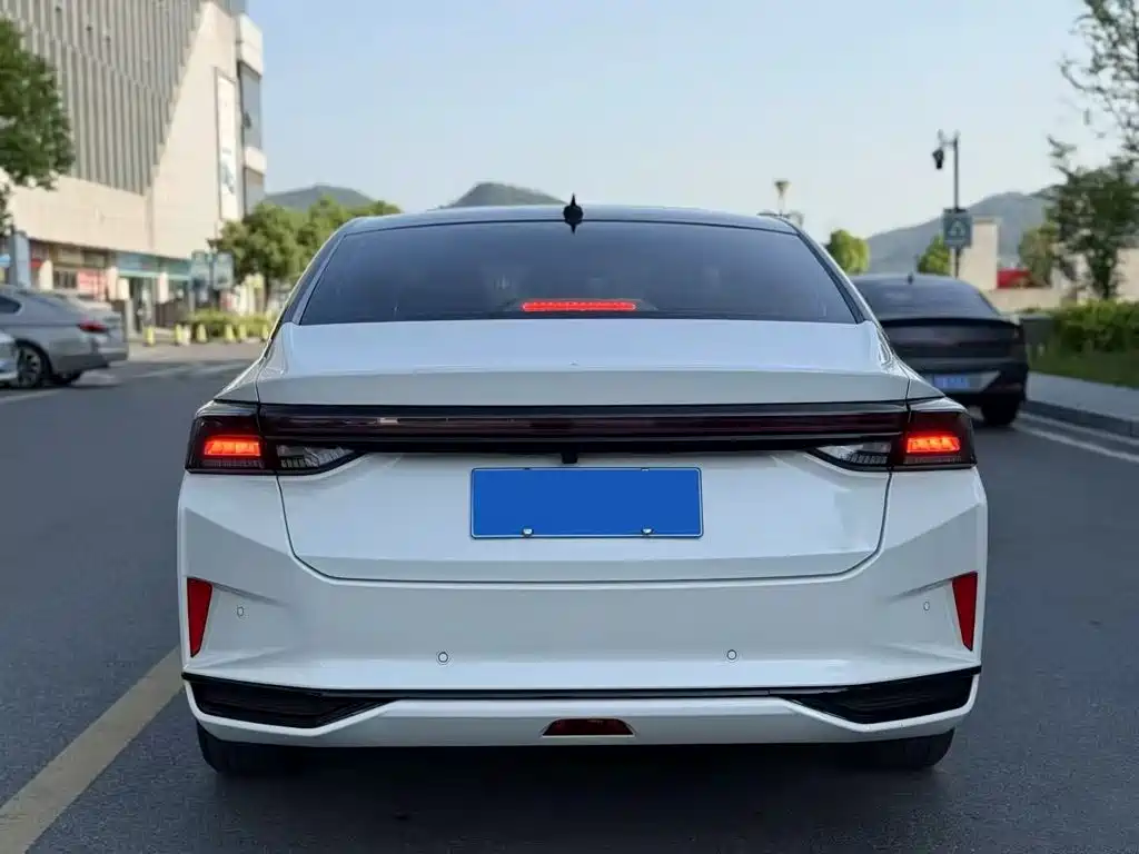Aeolus Yixuan — миниатюра 8