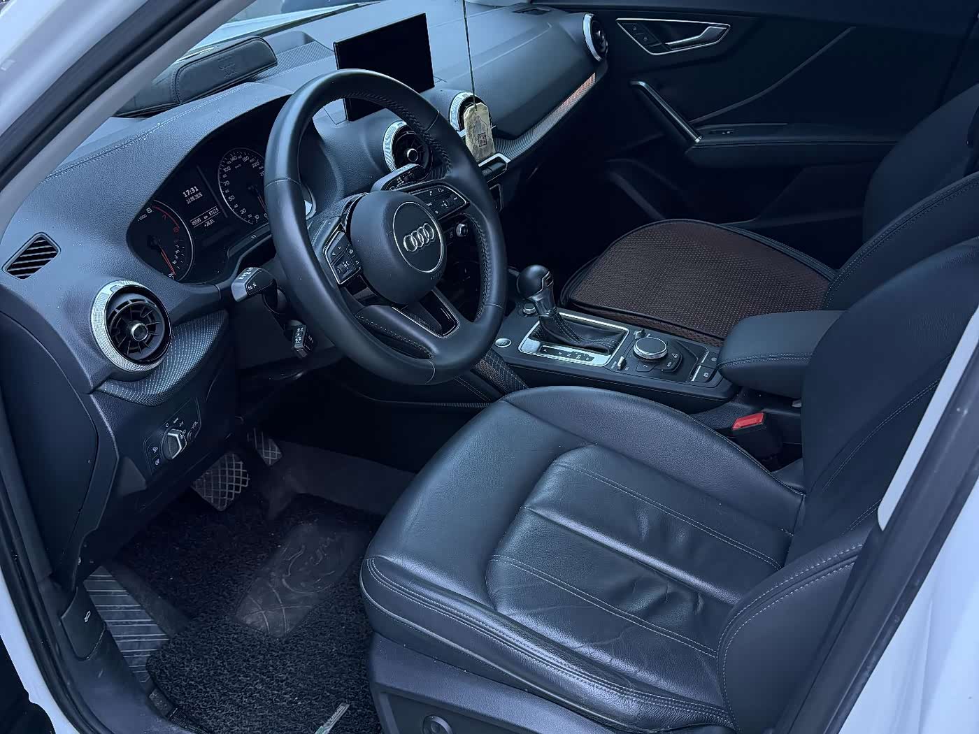 Audi Q2L 1.4 л 2022 г. Белый, пробег 49000 км