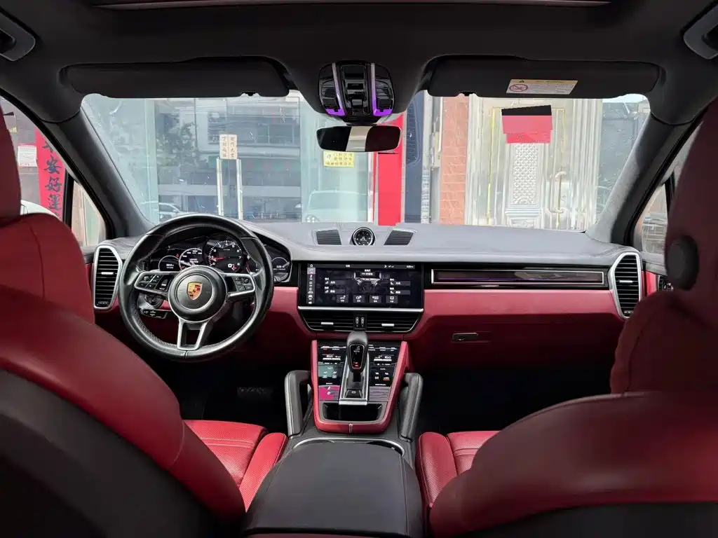 Porsche Cayenne — миниатюра 4