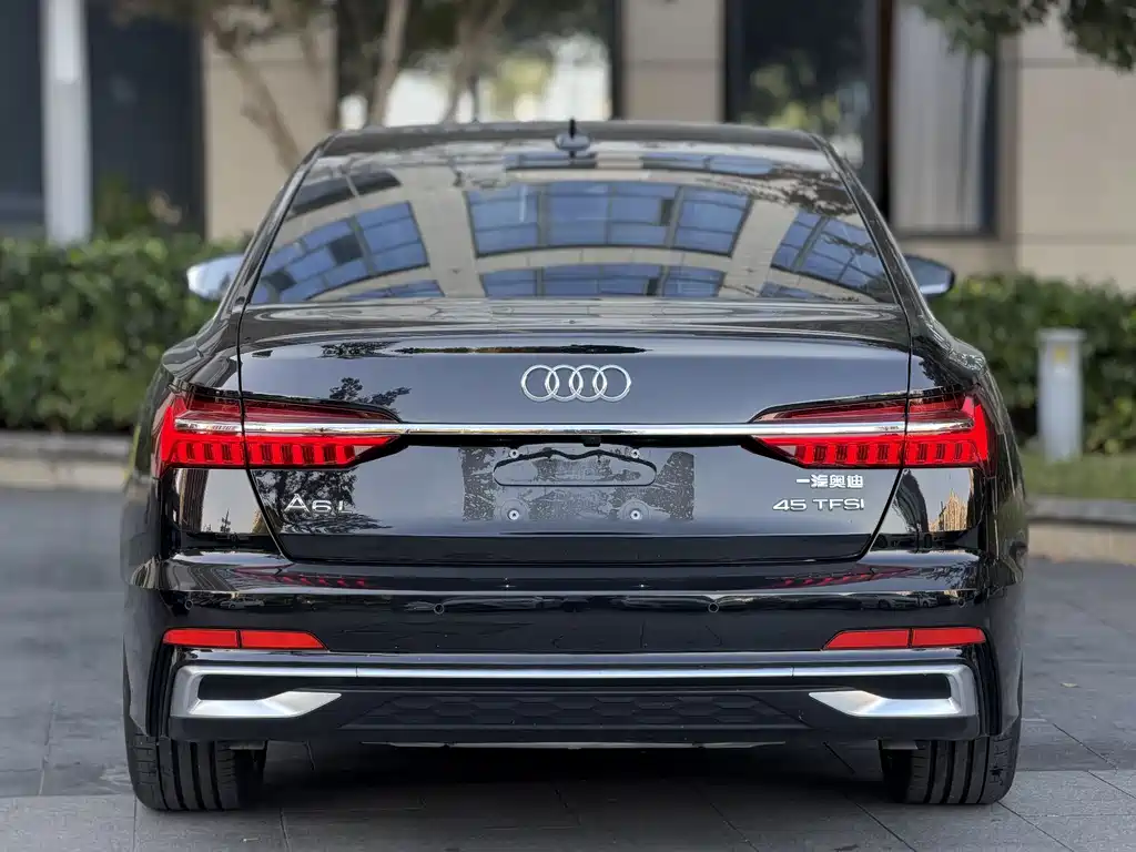 Audi A6L 2025 45 TFSI
