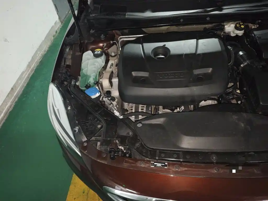 Volvo V40 — миниатюра 19