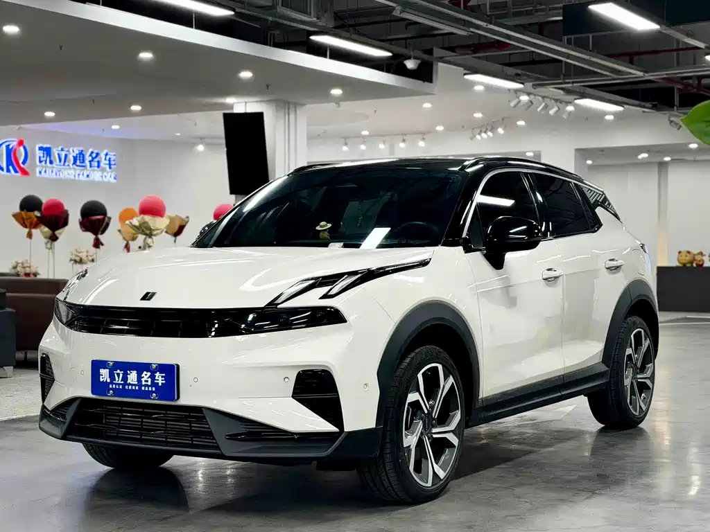 Купить Lynk & Co 06