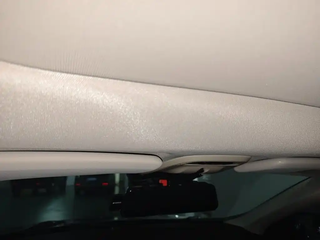 Volvo V40 — миниатюра 9