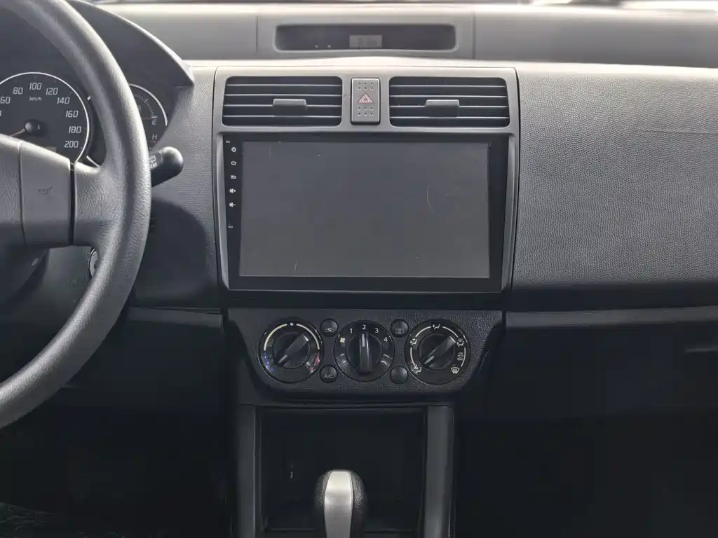 Suzuki Swift — миниатюра 22