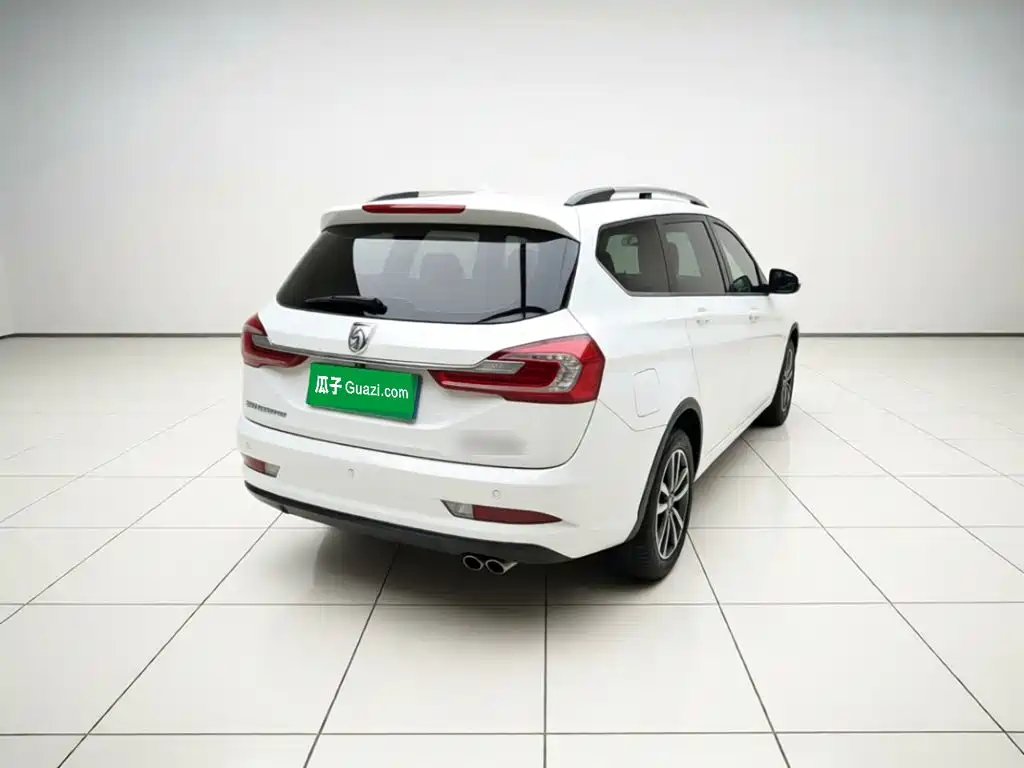 Baojun 310W — миниатюра 6