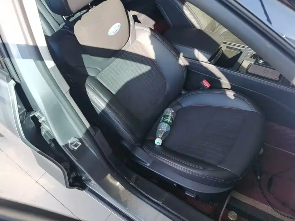 Ford Mondeo — миниатюра 25