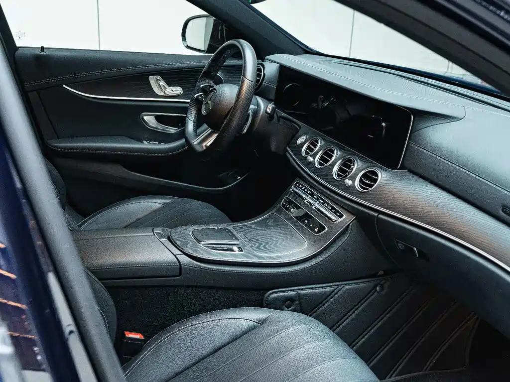 Mercedes-Benz E-Class (Import) — миниатюра 5