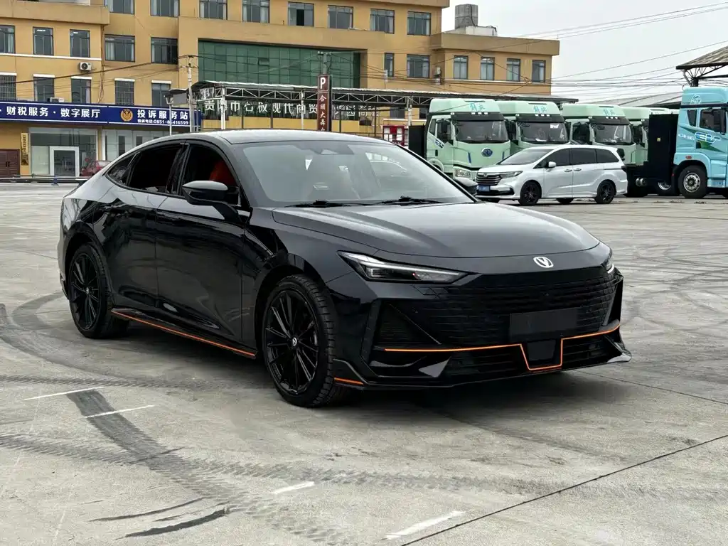 Changan UNI-V — миниатюра 3