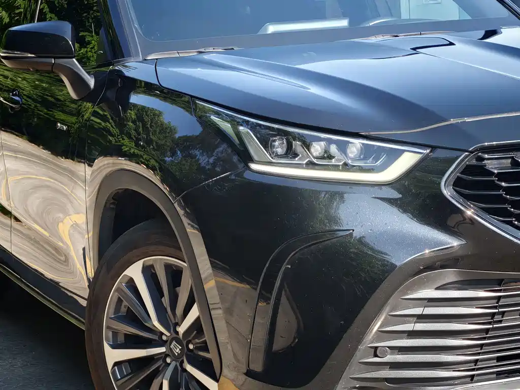 Toyota Crown Kluger — миниатюра 5