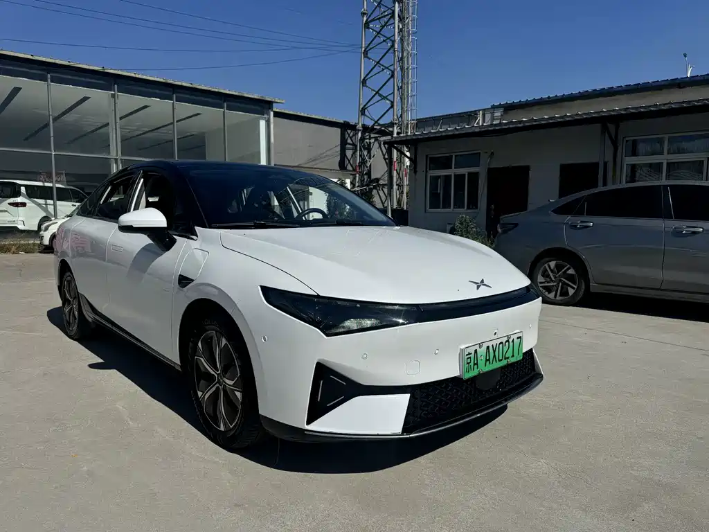 XPeng P5 — миниатюра 3