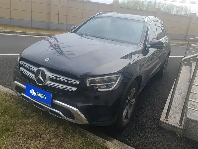 MERCEDES-BENZ GLC