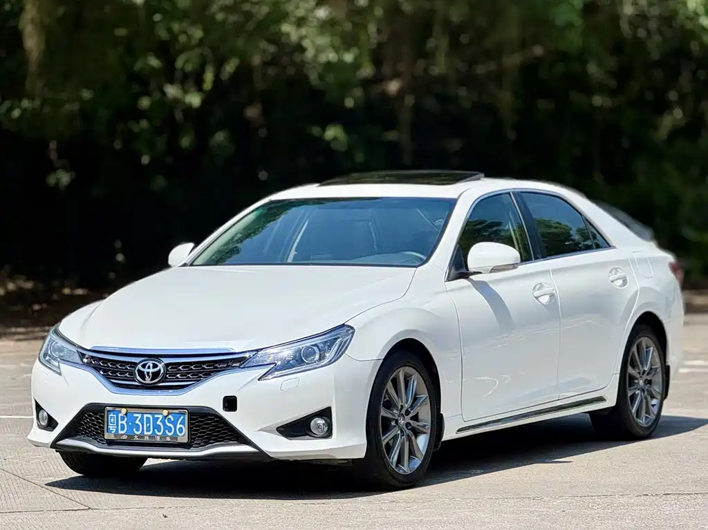 Toyota Reiz