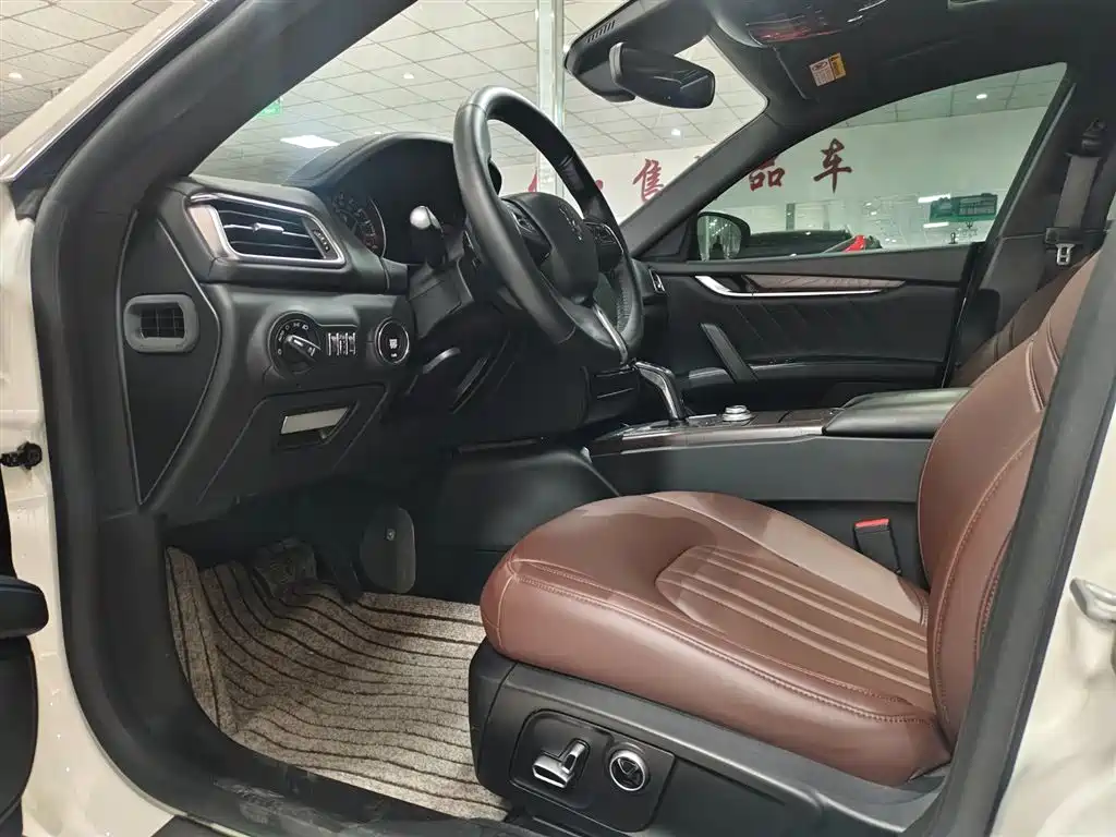 Maserati Ghibli 2021 2.0T