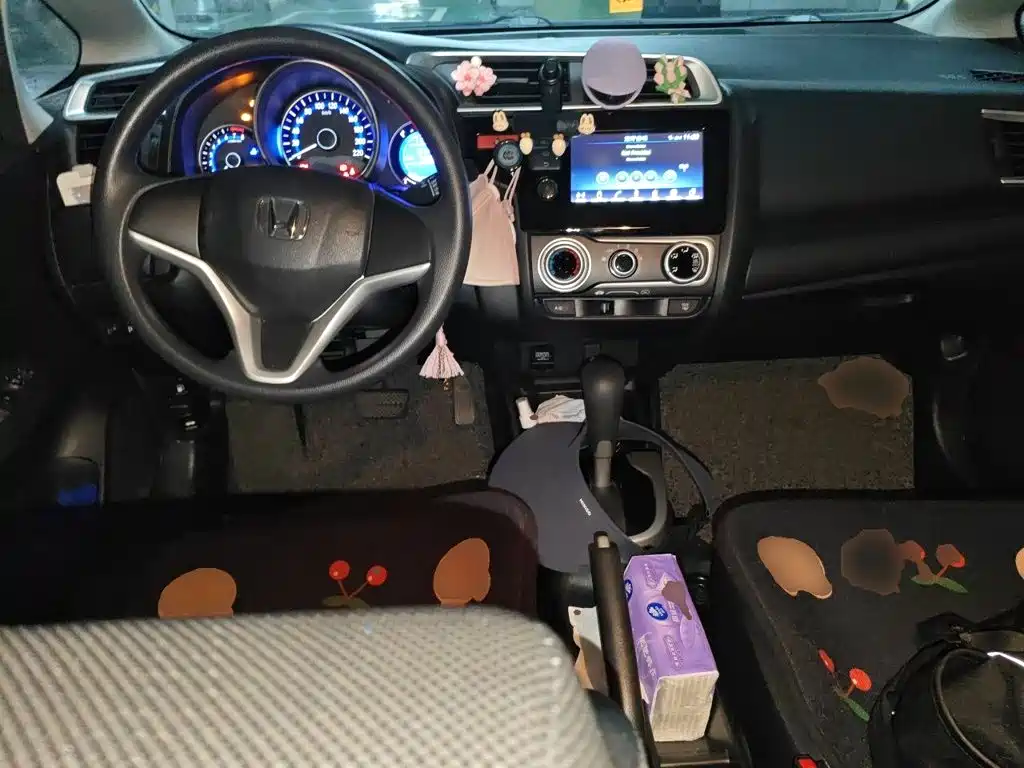 Honda Fit — миниатюра 10