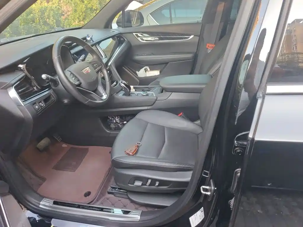 Cadillac XT6 — миниатюра 11
