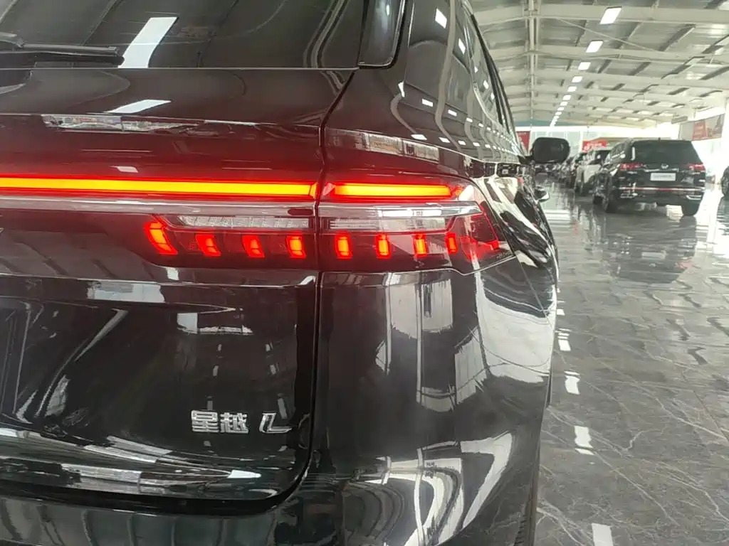 Geely Xingyue L — миниатюра 8