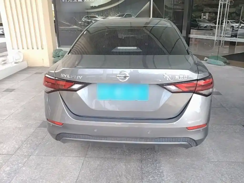 Nissan Sylphy — миниатюра 6