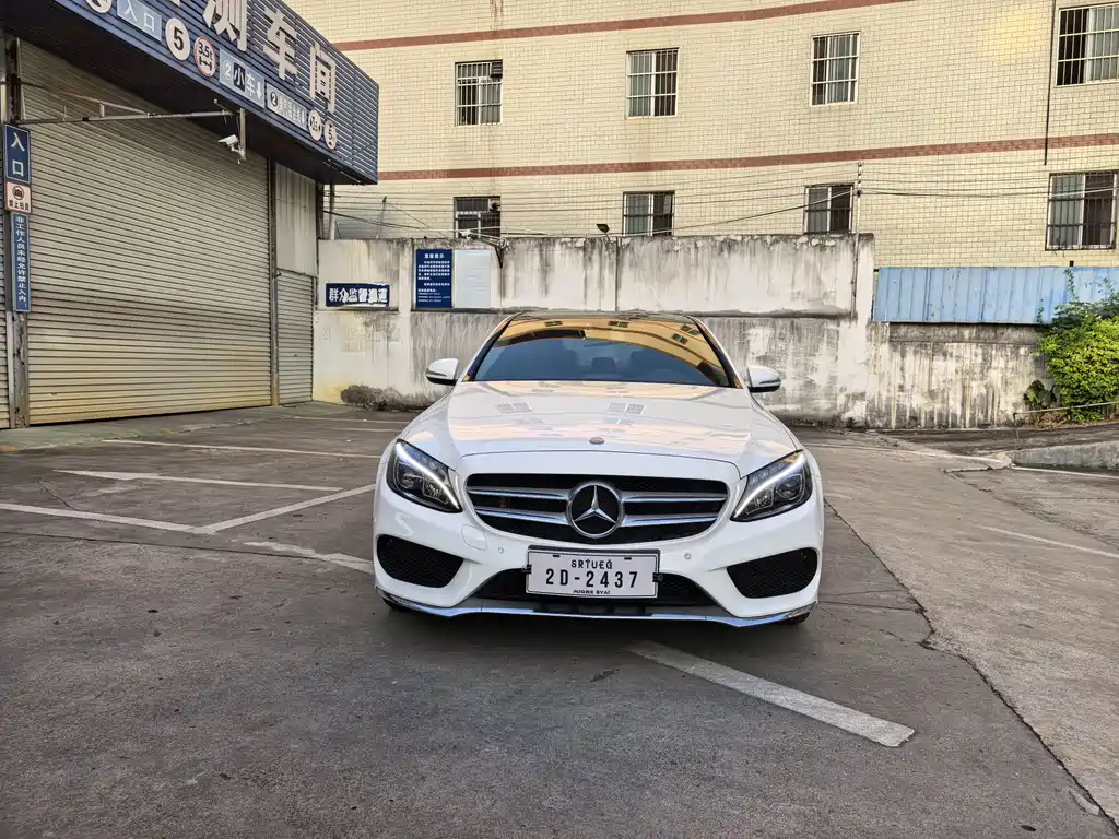 Mercedes-Benz C-Class — миниатюра 3