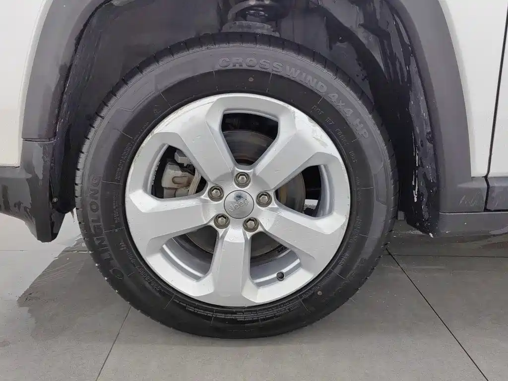 Jeep Compass — миниатюра 17