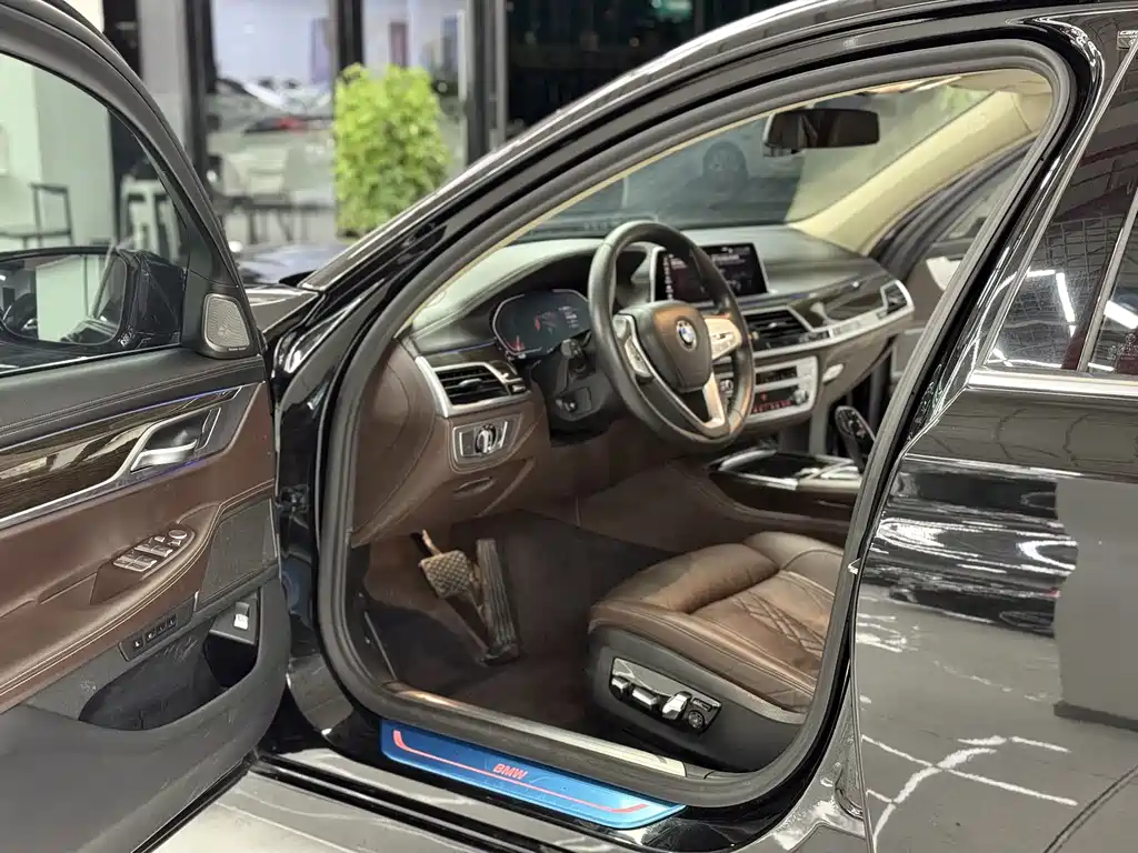 BMW 7 Series 7 2019 730Li Luxury