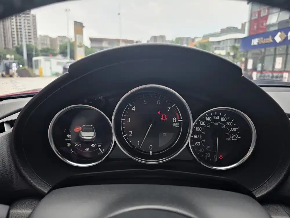 Mazda MX-5 2025 2.0L AT