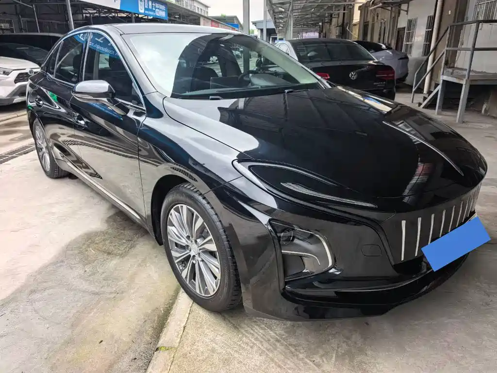 Hongqi Hongqi E-QM5 2022