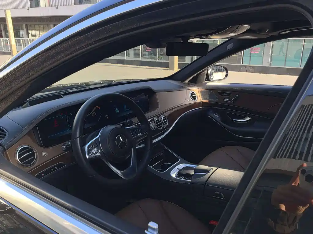 MERCEDES-BENZ S CLASS