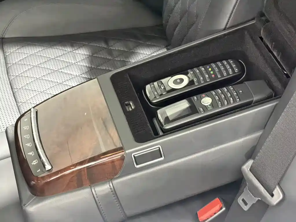 Mercedes-Benz S-Class A MG S AMG 2010 AMG S 65