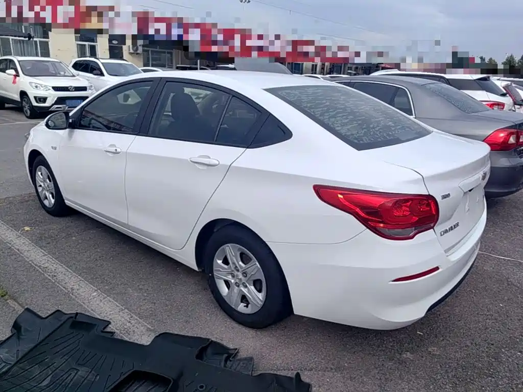 Chevrolet Cavalier — миниатюра 5